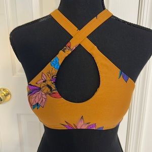 O’Neil swimsuit convertible top.  Size S